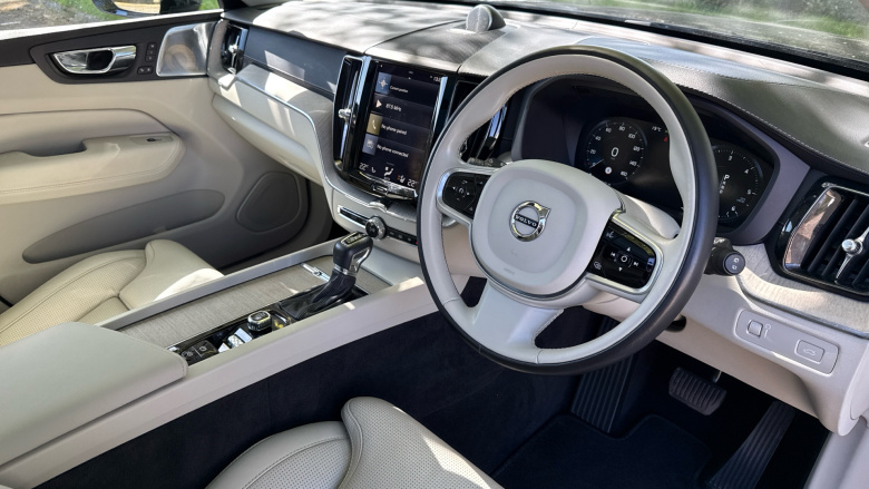 Volvo Xc60 2.0 D5 PowerPulse Inscription Pro 5dr AWD G tronic Diesel Estate